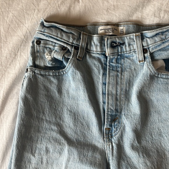 Abercrombie straight leg jeans - Picture 4 of 6